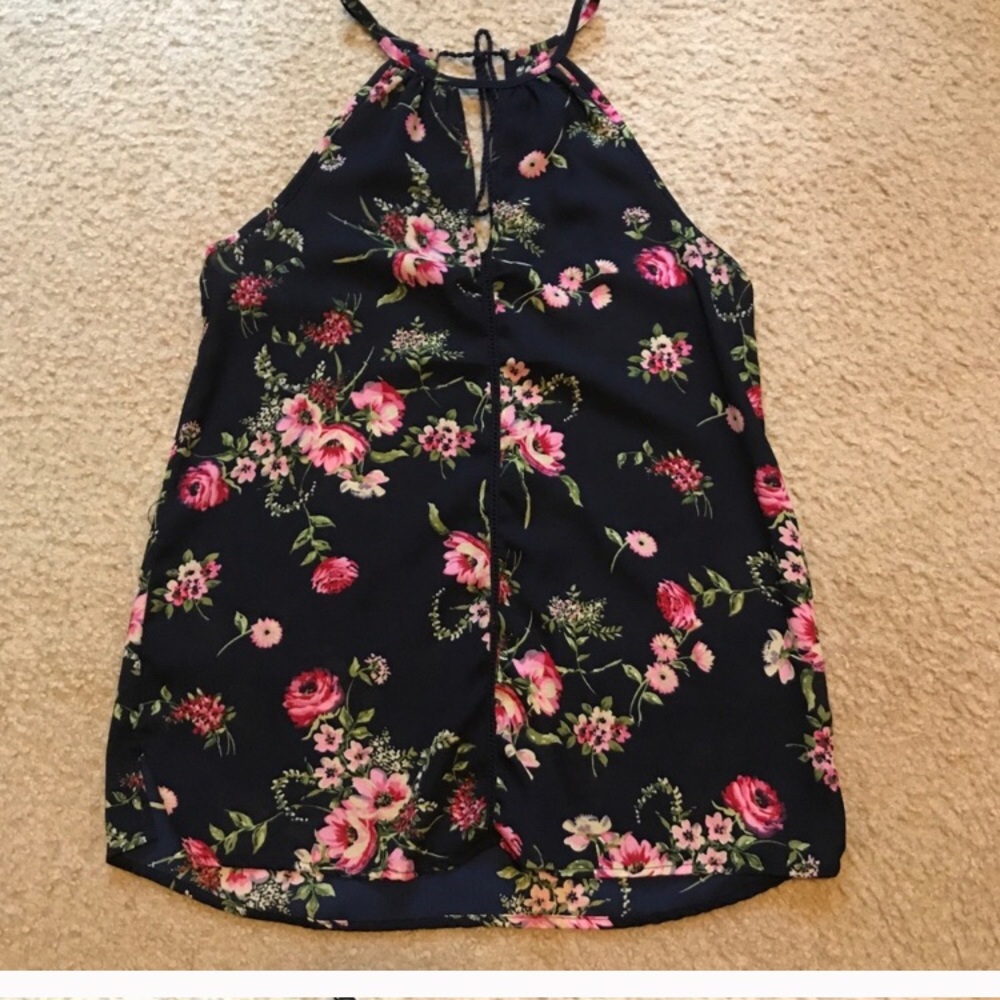 Floral Tank - Perfect for Spring - Picture 2 of 6